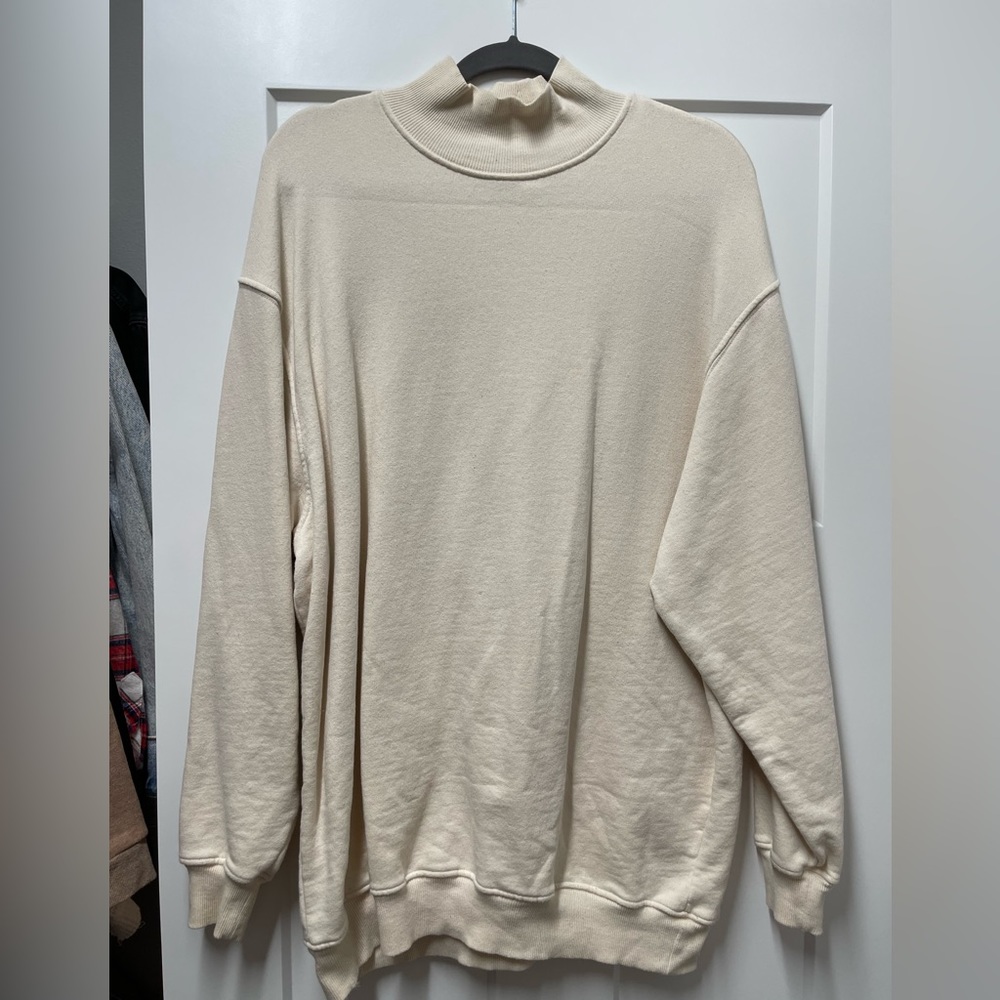 Top shop tunic sweatshirt cream size 6. Worn a handful of times.